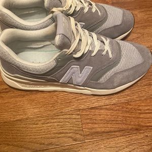 New Balance CW997HRS shoes